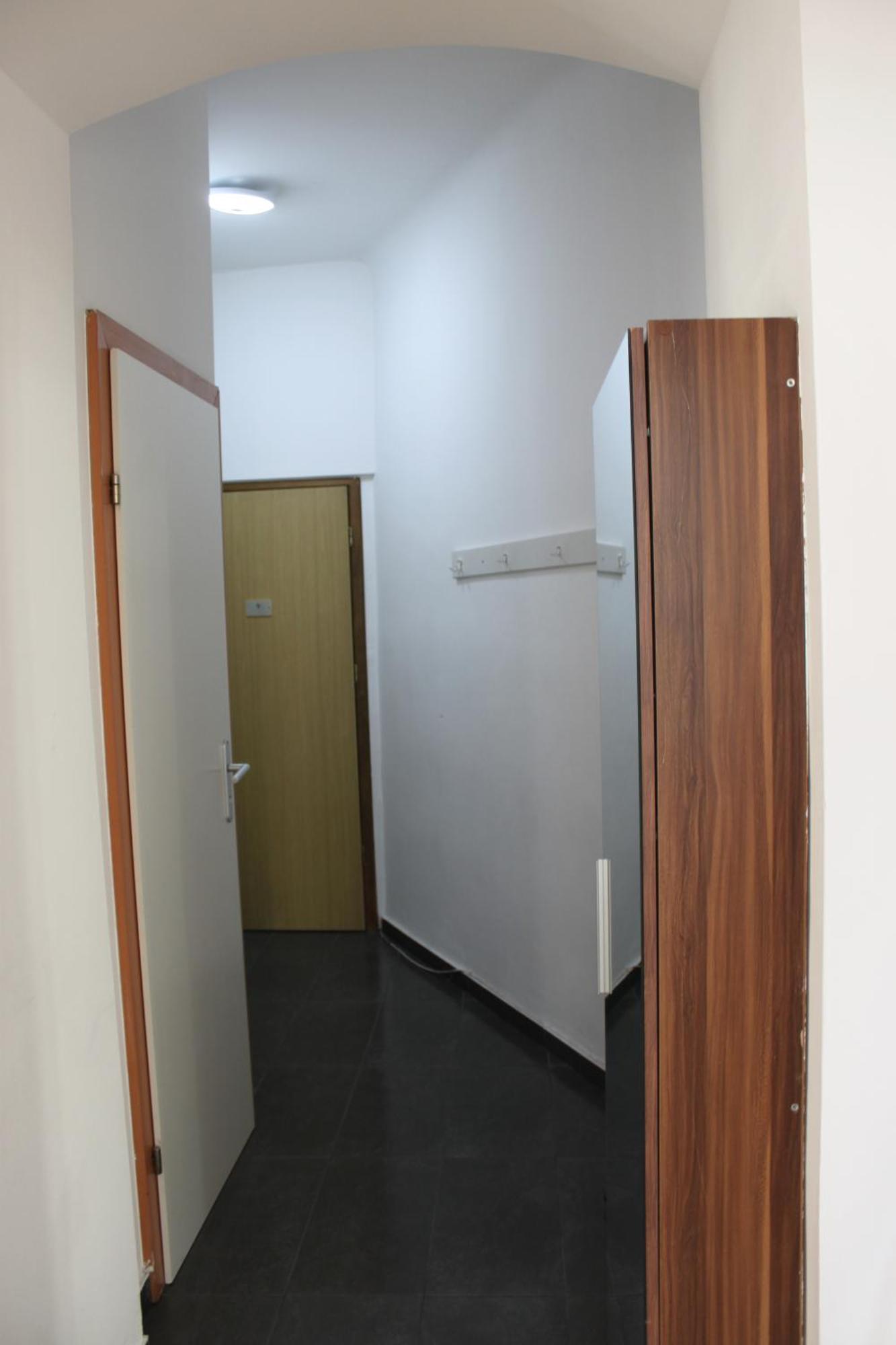 וינה Schoene Eigentumswohnung Im 10 Bezirk מראה חיצוני תמונה